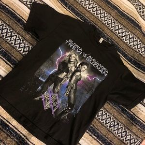 Gloria Trevi Vs Alejandra Guzman concert Tee
